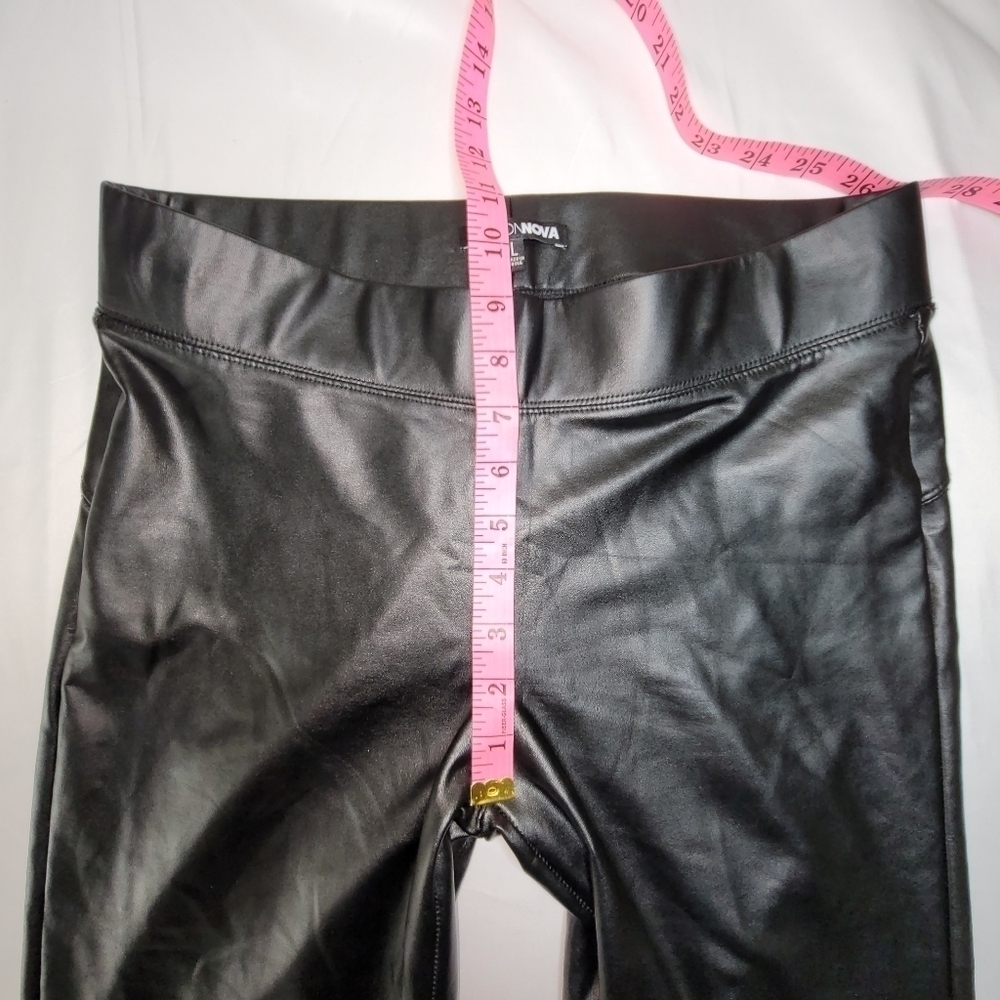 Fashion Nova Black Pleather Skinny Pants Women's Size Large - Picture 9 of 12